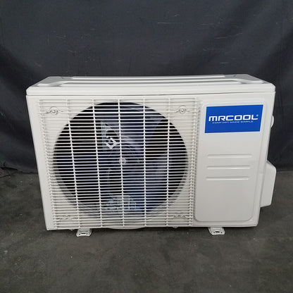 (Scratch/Ding)  $839 MRCOOL EZ-PRO 12,000 BTU 18 SEER Ductless Heat Pump Split System - 115V