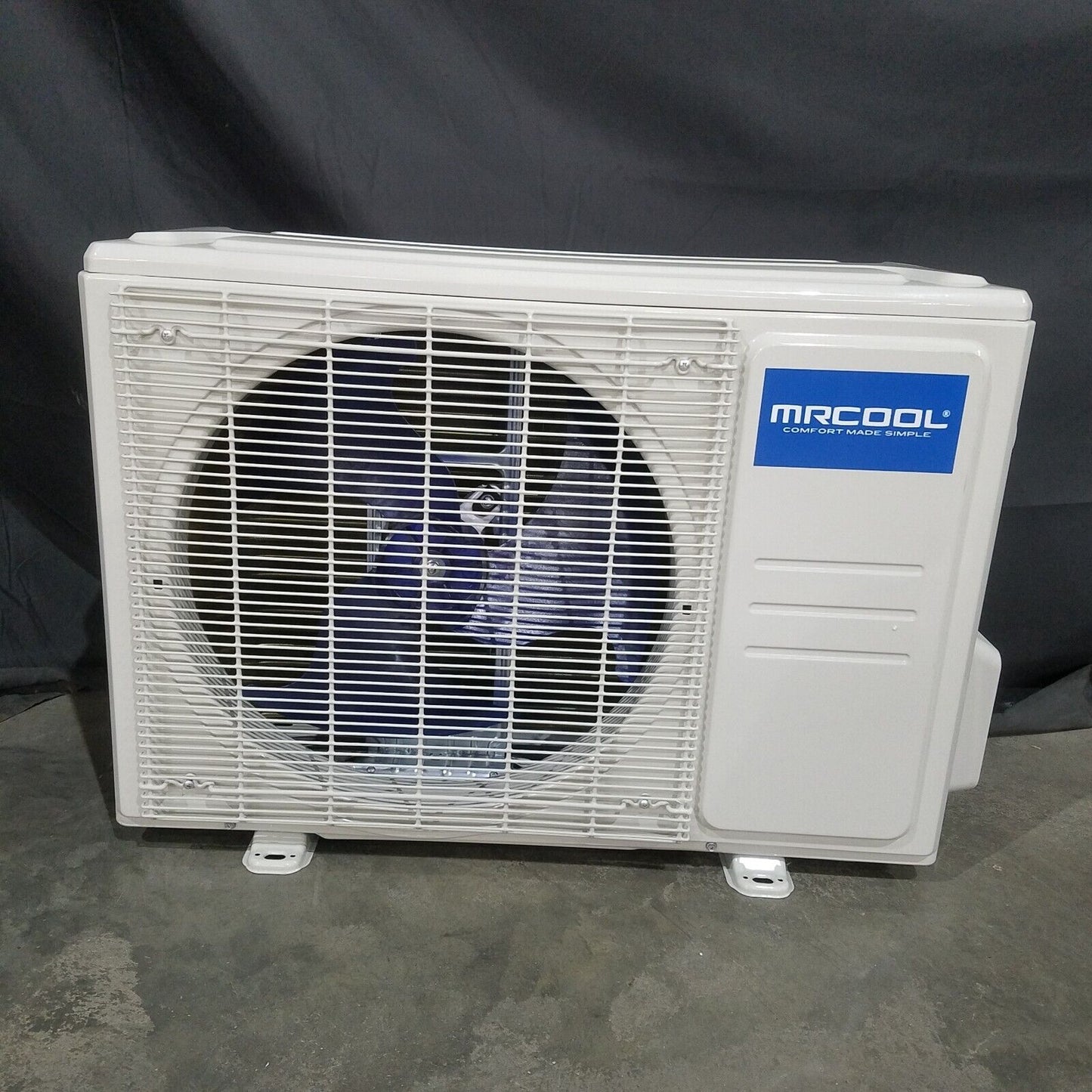 Scratch and Ding 9kBTU 110V 4th Gen MRCOOL Advantage Ductless Heat Pump+AC Split